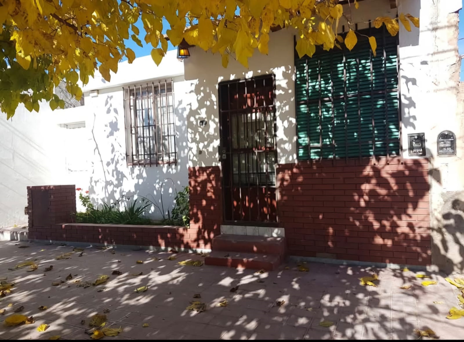 VENDEMOS Calle Gualberto Godoy, Dorrego.