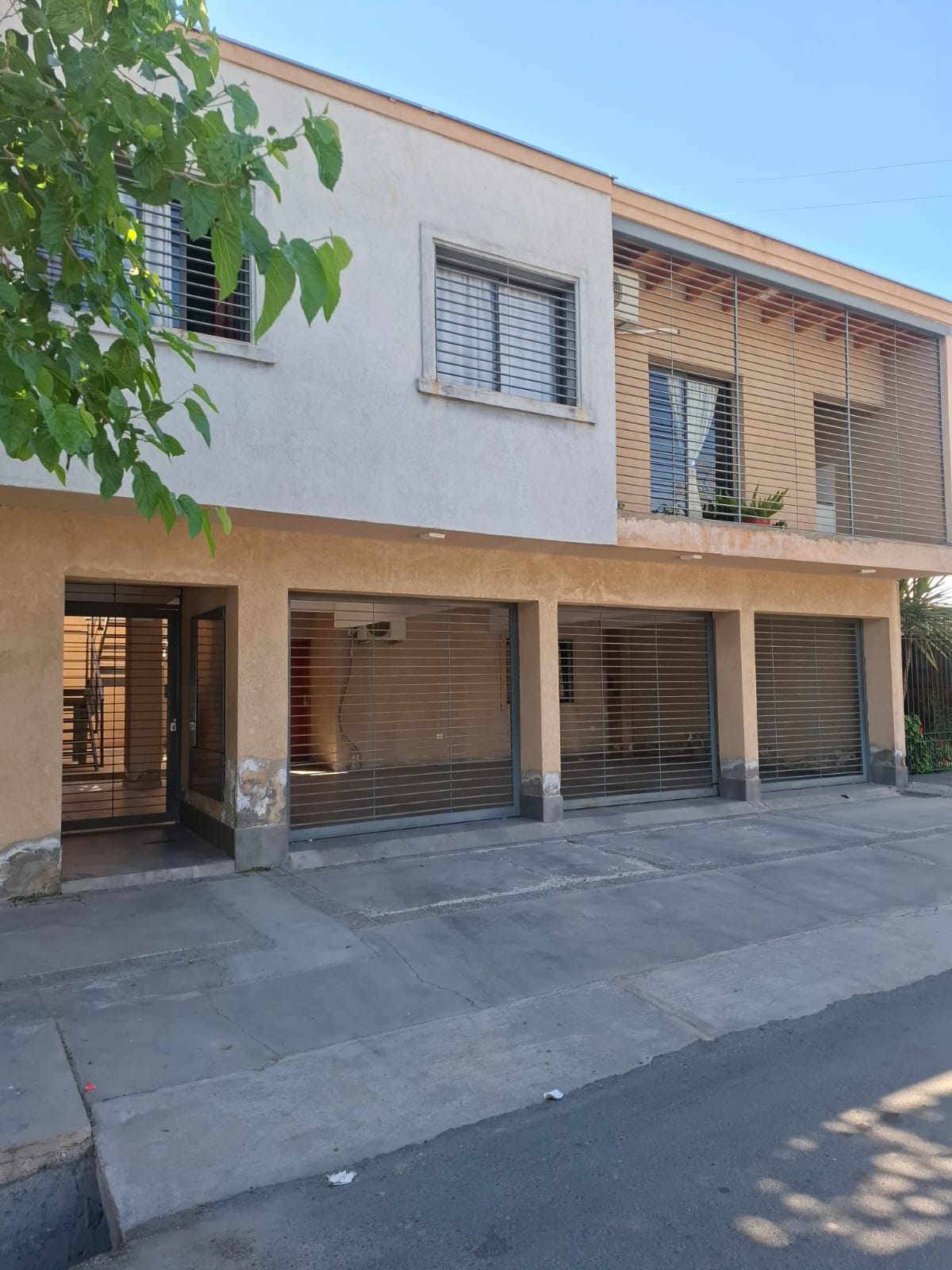 VENDEMOS HERMOSO DEPARTAMENTO, EXCELENTE UBICACION.